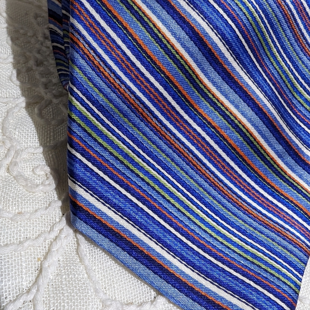 Tommy Hilfiger Silk Tie - Picture 5 of 5